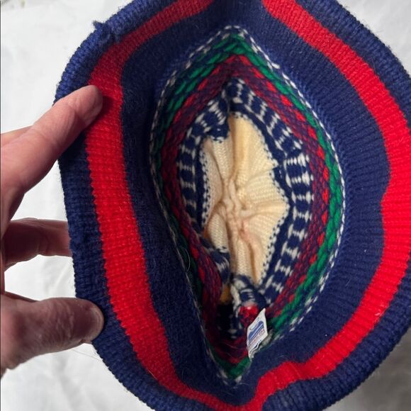 Vintage L.Quest Smith 1970’s 100% Wool Pom Pom Hat. main image 5